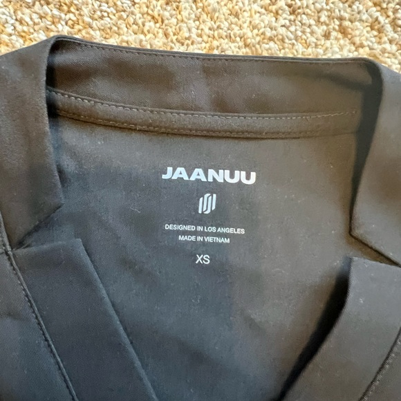 Brand New Scrub top - Picture 2 of 3